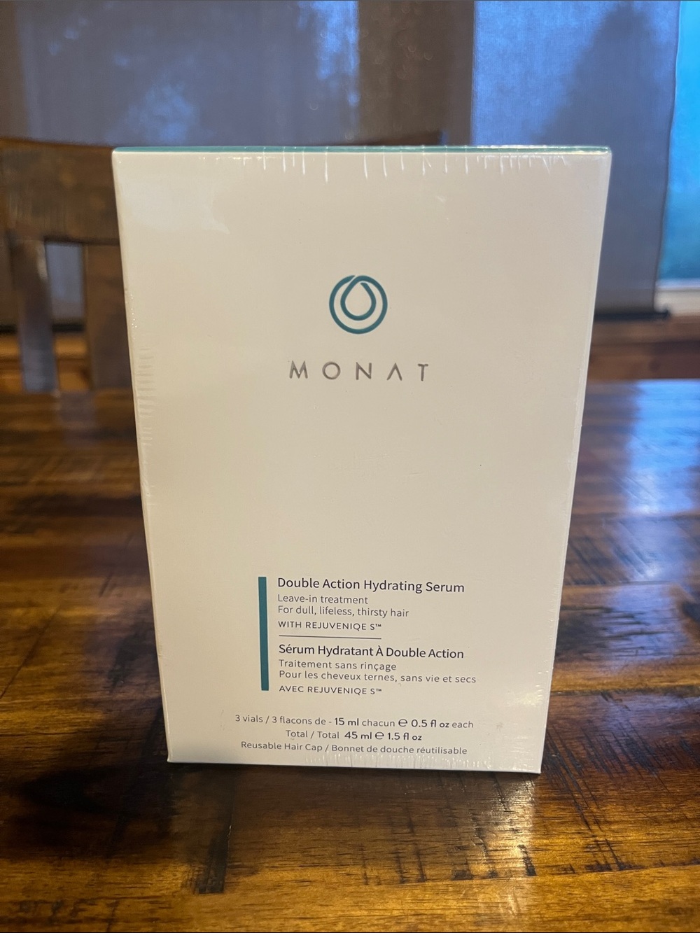 MONAT Double Action Hydrating Serum - White/Teal Packaging